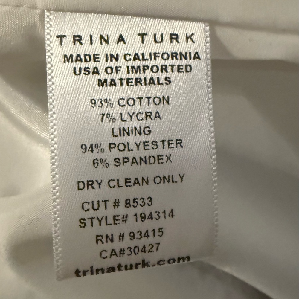 Trina Turk Navy and Pink Floral Shift Dress fully lined - Picture 6 of 6